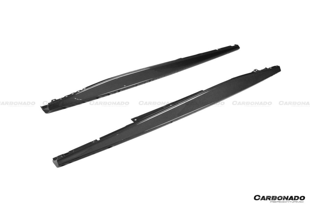 สเกิร์ตข้าง Dry Carbon Ferrari Roma (ROMA OEM)