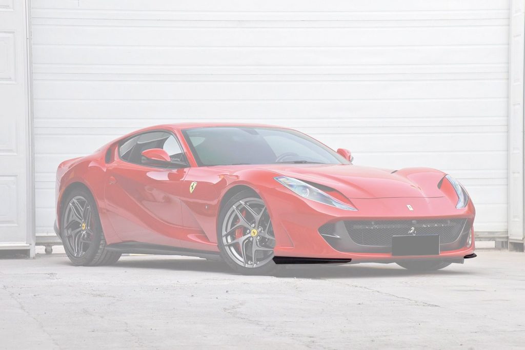 ลิ้นหน้า Dry Carbon Ferrari 812 GTS ทรง Carbonado