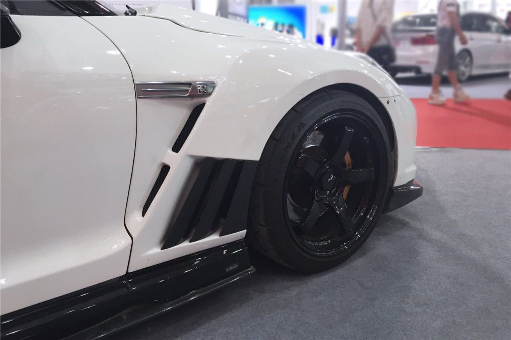 แก้มข้าง Nissan GT-R R35 2017-2020 (EBA VA) 2008-2023