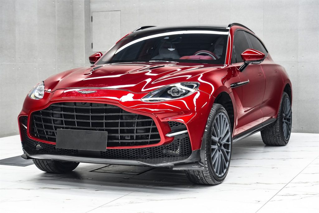 ชุดแต่งรอบคัน Dry Carbon Aston Martin DBX