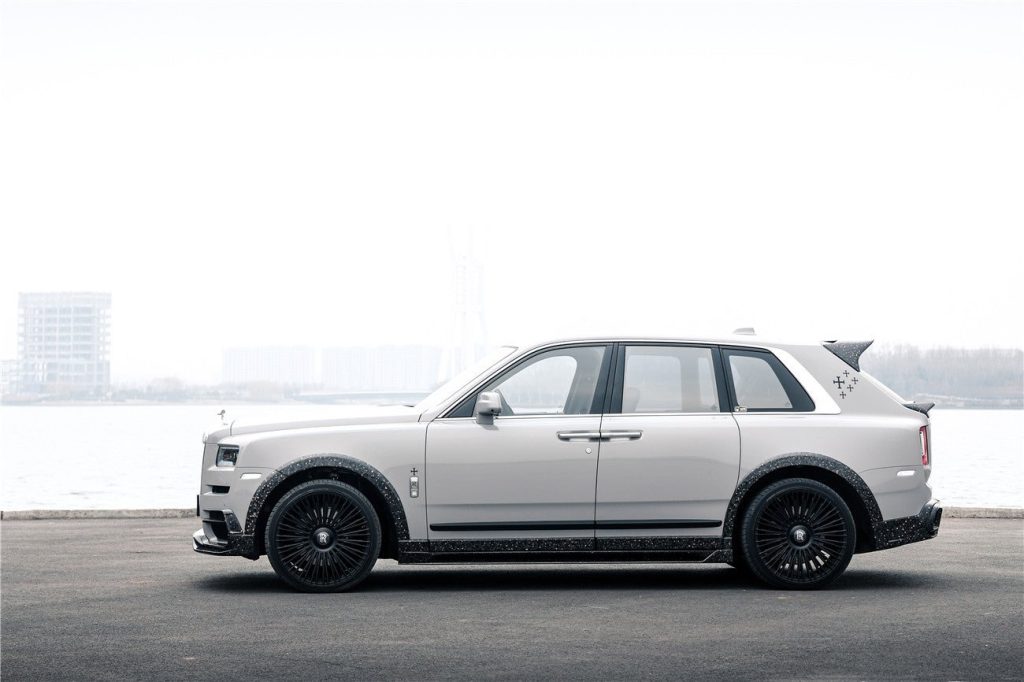 ชิ้นส่วนตกแต่งภายใน Carbon Fiber Rolls-Royce Cullinan 2019-2024 ทรง DarwinPRO (Cullinan BKSS)