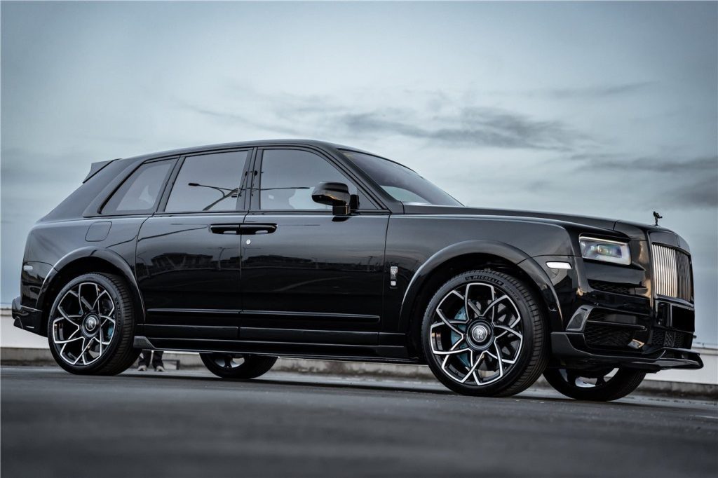 สเกิร์ตข้าง Carbon Fiber Rolls-Royce Cullinan 2019-2024 ทรง DarwinPRO (Cullinan BKSS)
