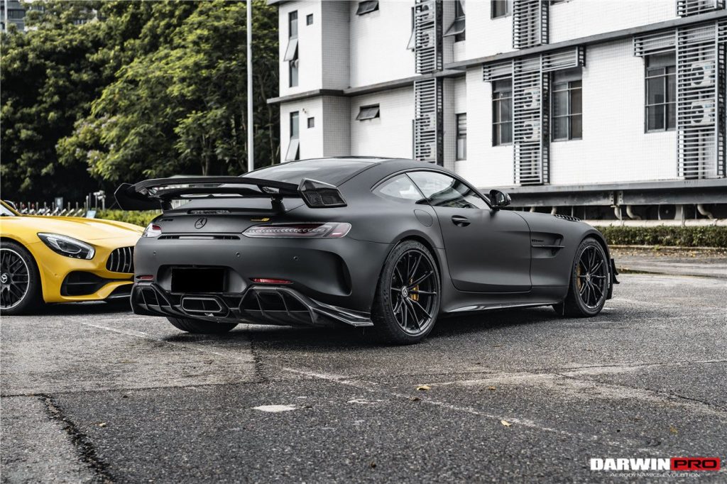 สปอยเลอร์ท้าย MERCEDES BENZ AMG GT C190 GTR