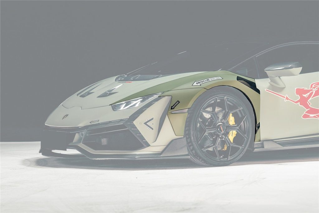 แก้มข้าง LAMBORGHINI Huracan EVO ทรง DarwinPRO (Tecnica BKSSII)