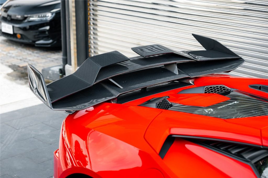 สปอยเลอร์ท้าย LAMBORGHINI Huracan EVO ทรง DarwinPRO (Tecnica BKSSII)
