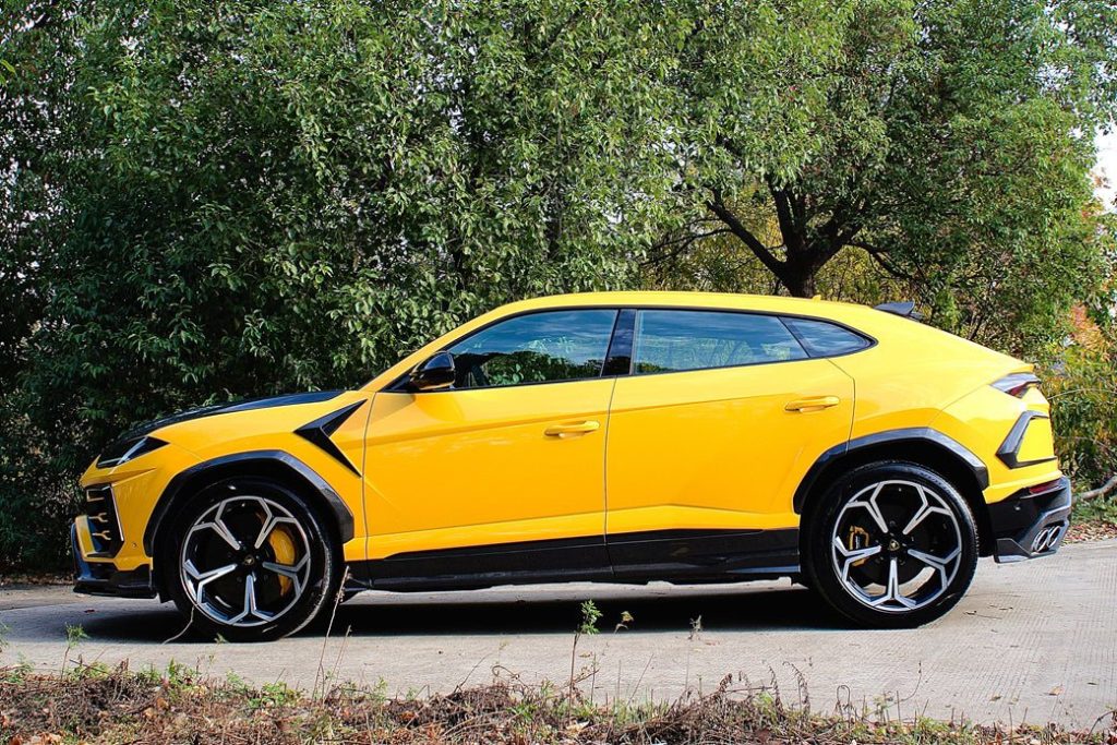 สเกิร์ตข้าง Dry Carbon LAMBORGHINI Urus (URUS TC)