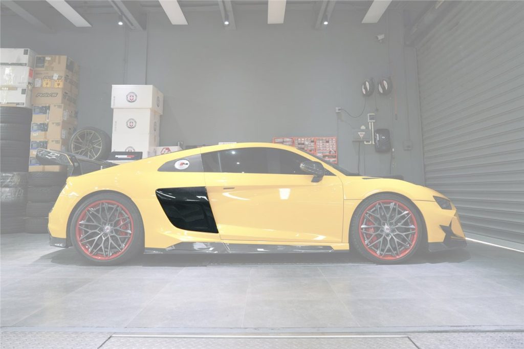 ชิ้นส่วนตกแต่งภายใน Carbon Fiber AUDI R8 GEN2 Coupe