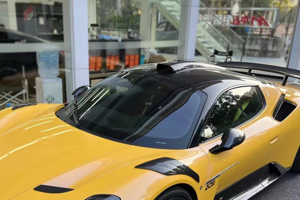 ชุดแต่ง Maserati