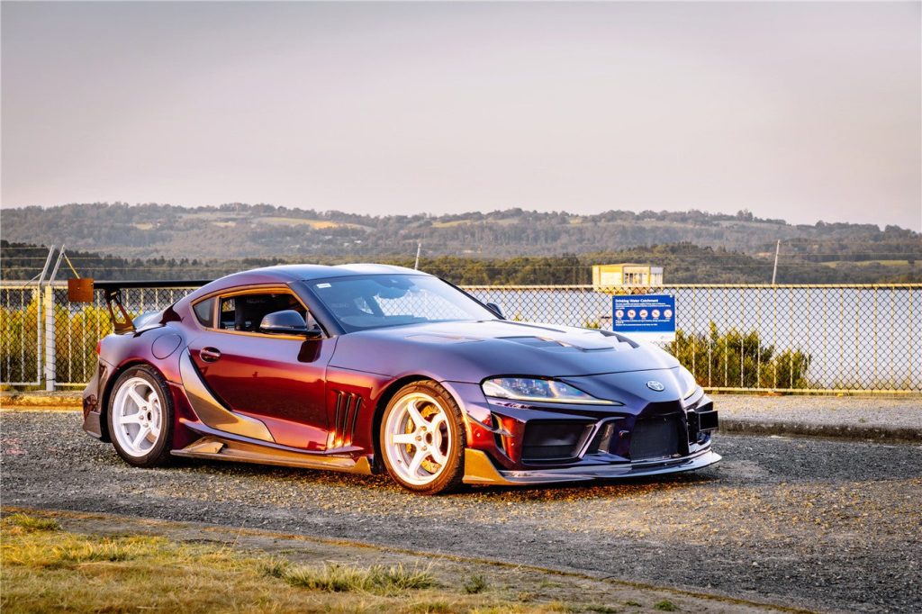 สเกิร์ตข้าง Carbon Fiber TOYOTA SUPRA A90-A91 (A91 BKSSII)