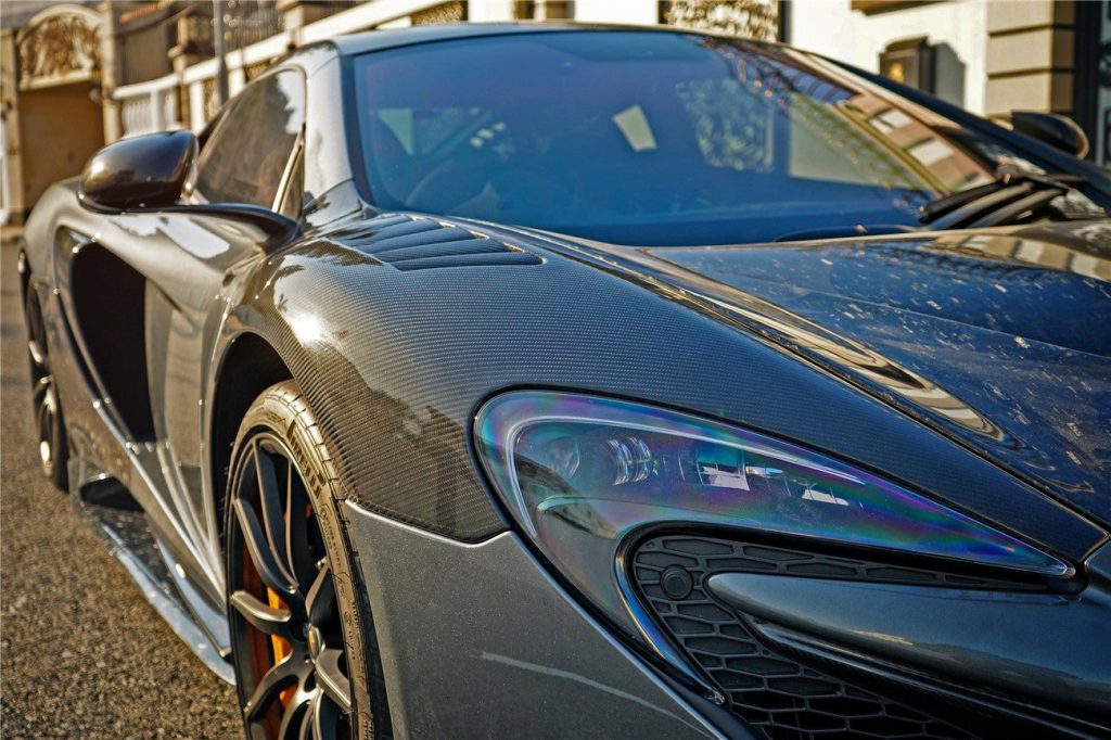 แก้มข้าง Autoclave Carbon Fiber McLaren 650S