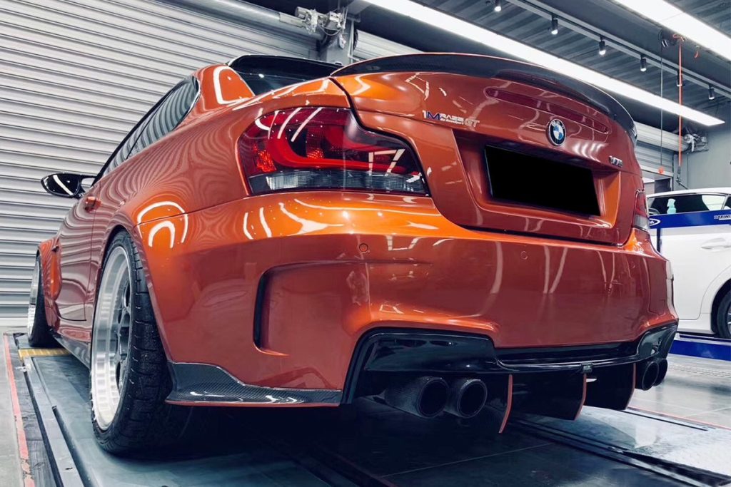 ลิ้นหน้า BMW 1 Series E82-E88 (RZ)