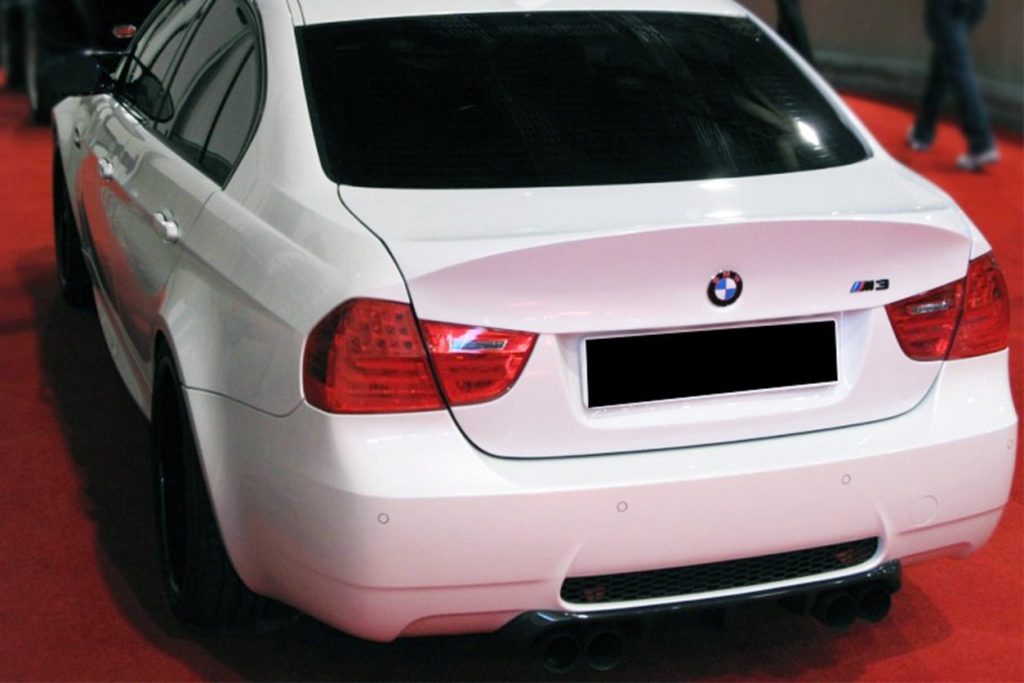 ฝากระโปรงหลัง Carbon Fiber BMW 3 Series E90 (LCI CLS)