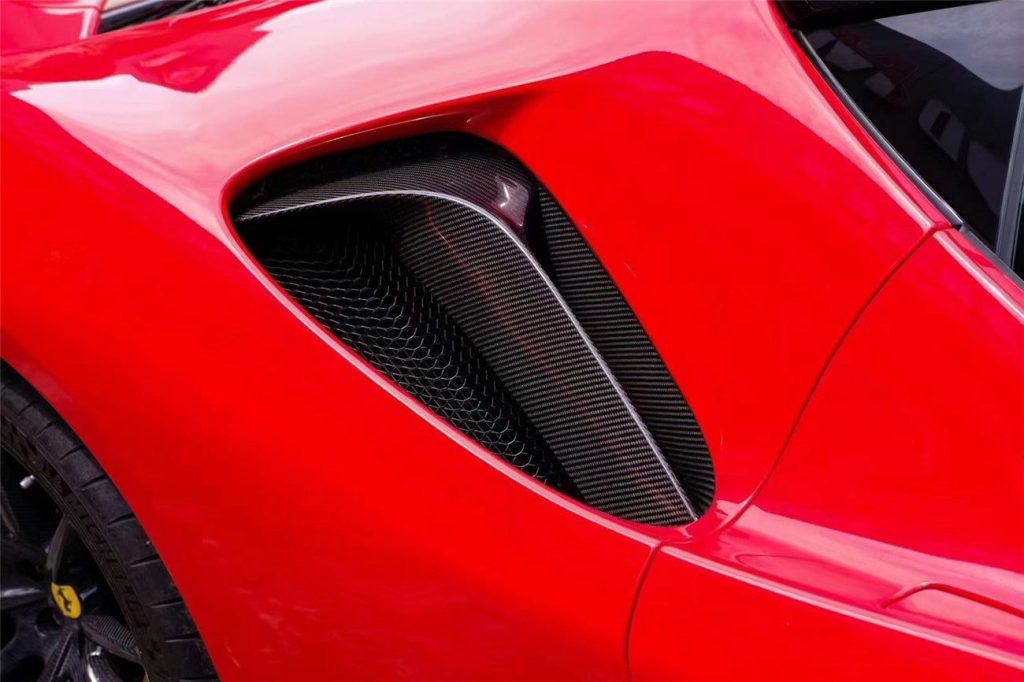 ช่องระบายอากาศ Autoclave Carbon Fiber Ferrari SF90 (Stradale OE)