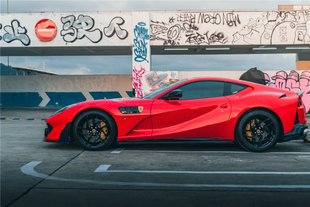 สเกิร์ตข้าง Ferrari 812 GTS (GTS MSY)