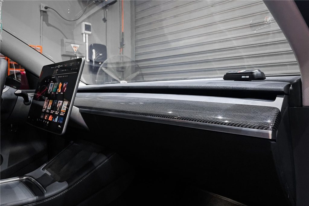 ชิ้นส่วนตกแต่งภายใน Autoclave Carbon Fiber Tesla Model 3 (OEM) 2020-2023