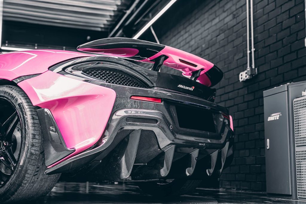 ชุดแต่ง McLaren