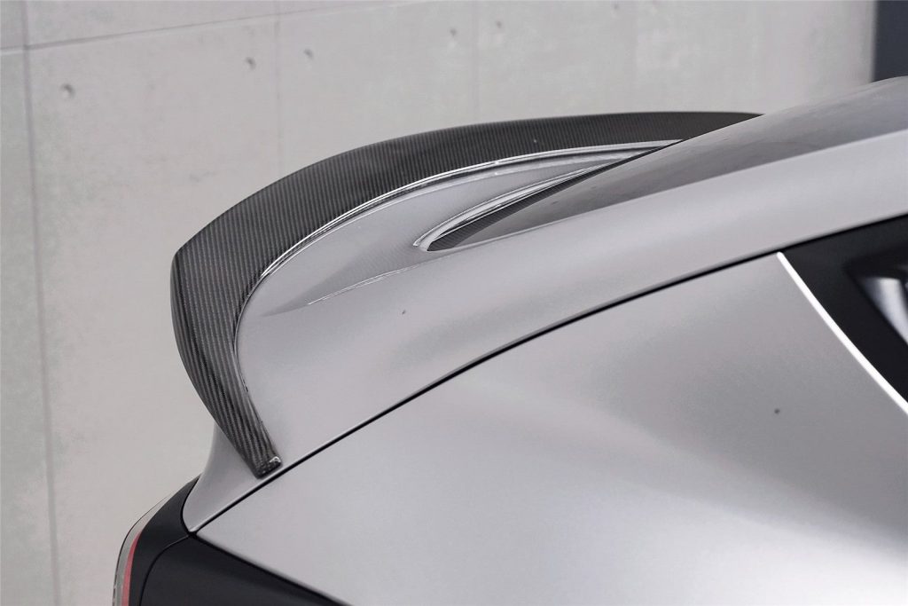 สปอยเลอร์ท้าย Carbon Fiber Tesla Model Y 2020-2024