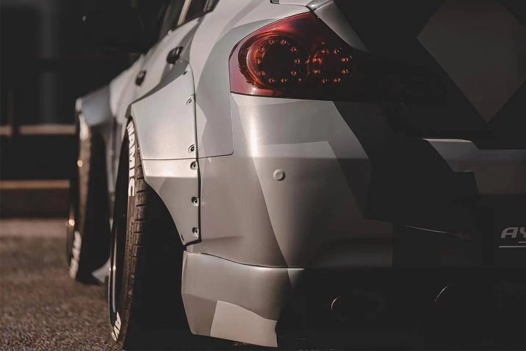 แก้มข้าง Infiniti Q50 G35-G37 ทรง DarwinPRO