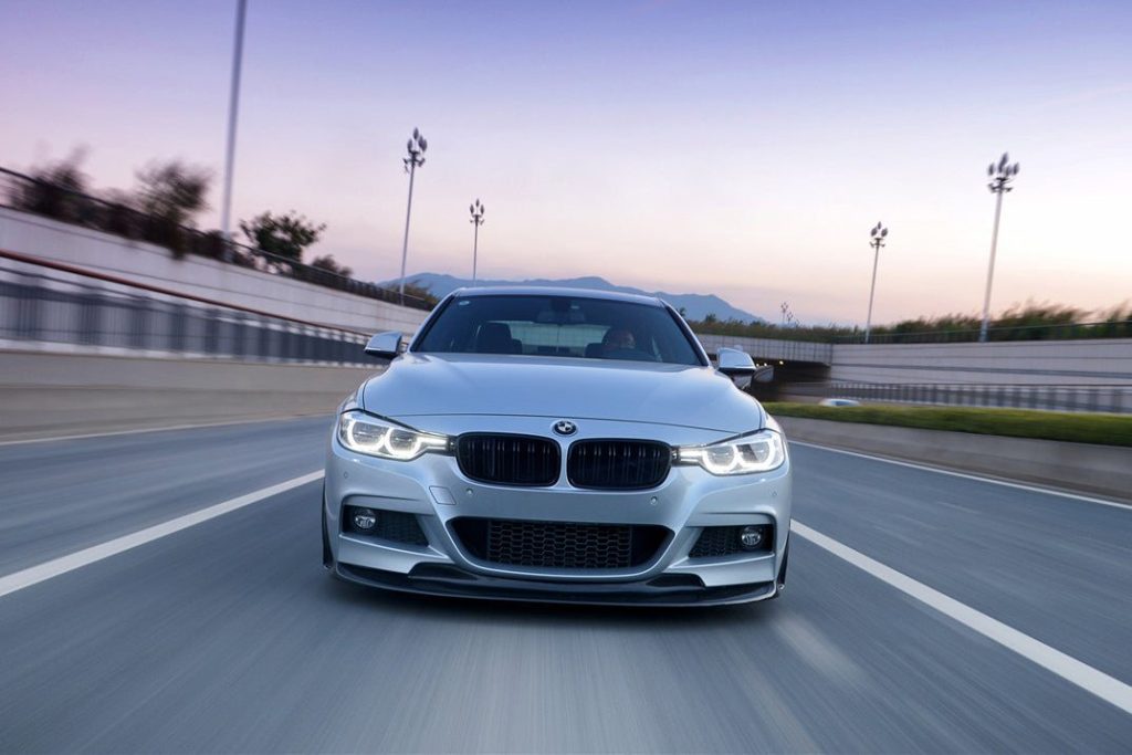 ลิ้นหน้า Carbon Fiber BMW 3 Series F30-F35 ทรง DarwinPRO (M-Tech GV)