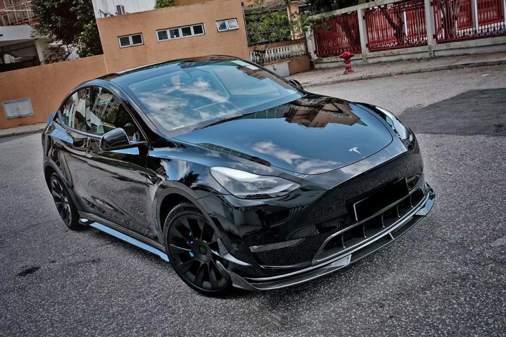 คาร์นาด Carbon Fiber Tesla Model Y