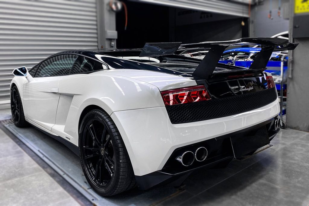 สปอยเลอร์ท้าย Carbon Fiber LAMBORGHINI Gallardo 2004-2008 ทรง Carbonado