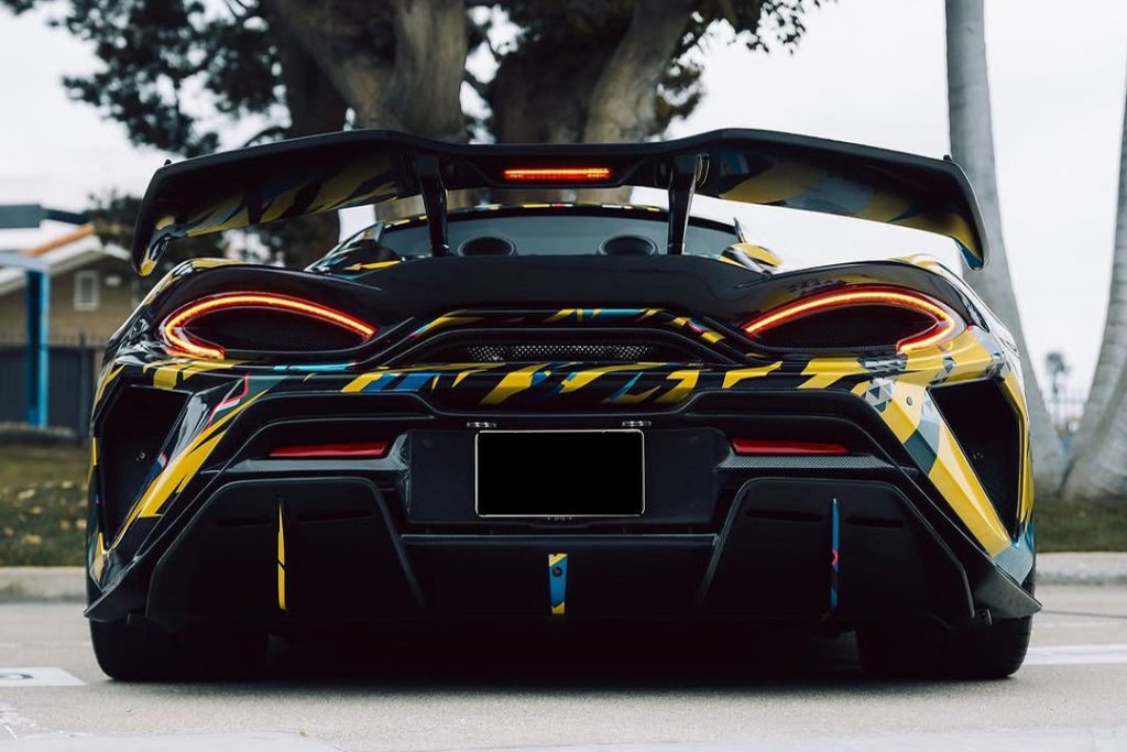 กันชนหลัง Carbon Fiber McLaren 600LT ทรง DarwinPRO