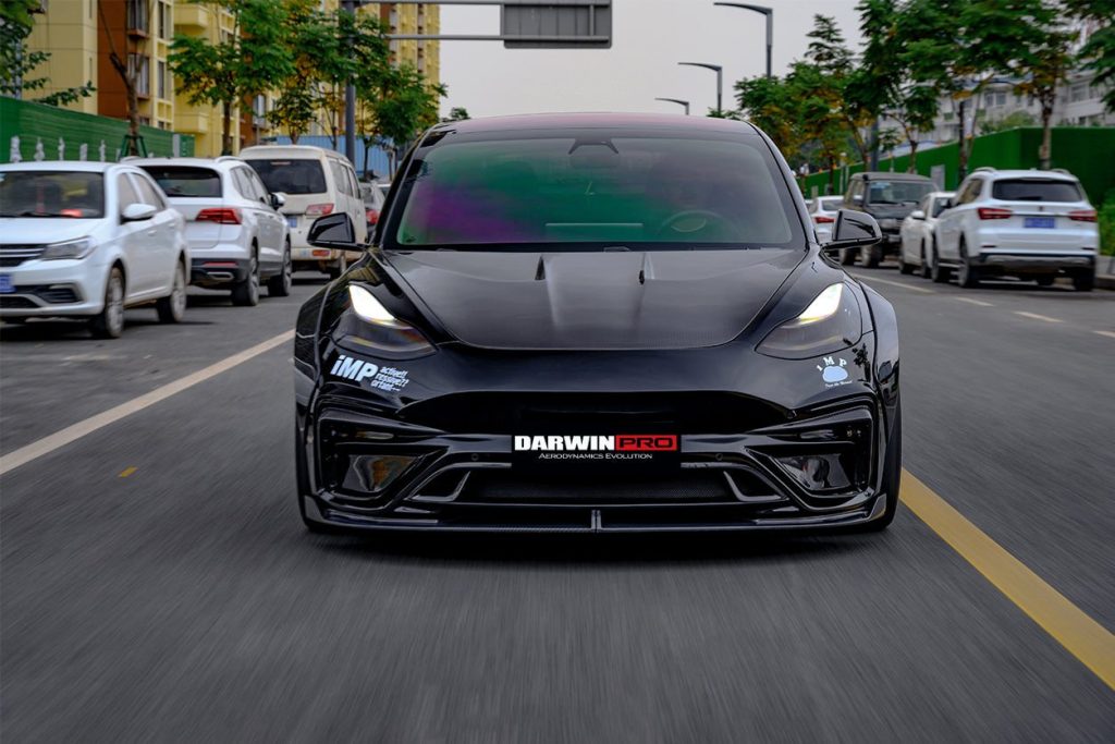 ชุดแต่ง Tesla