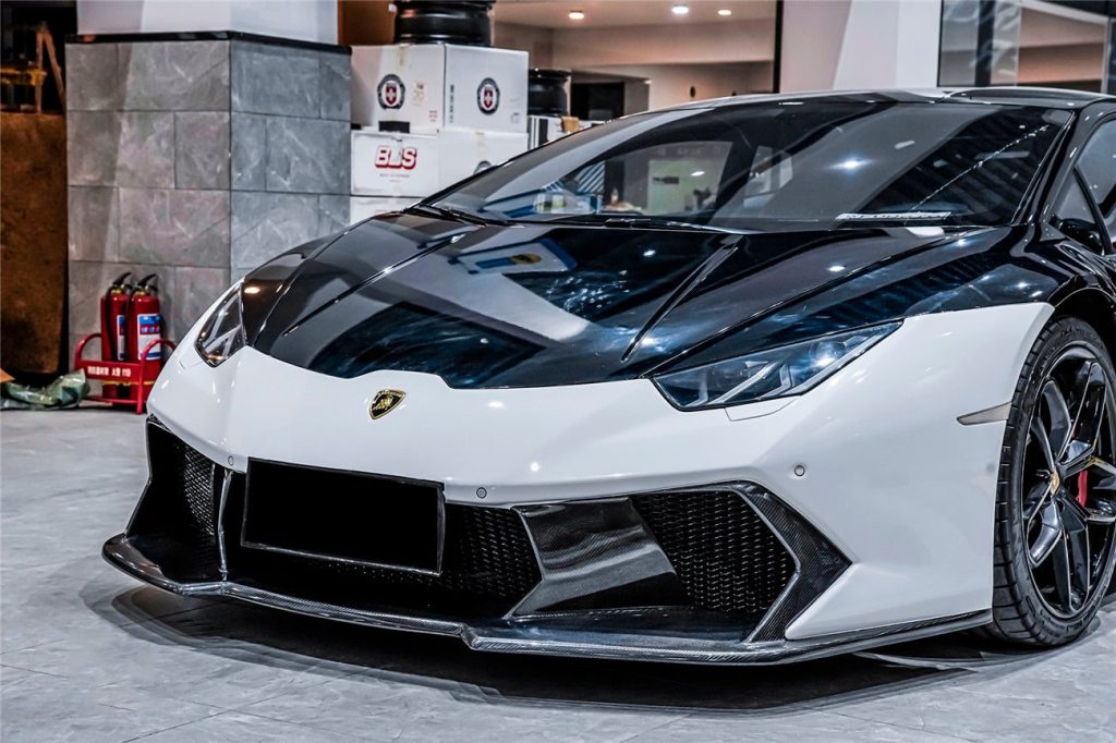 กันชนหน้า LAMBORGHINI Huracan EVO (Tecnica VRS)