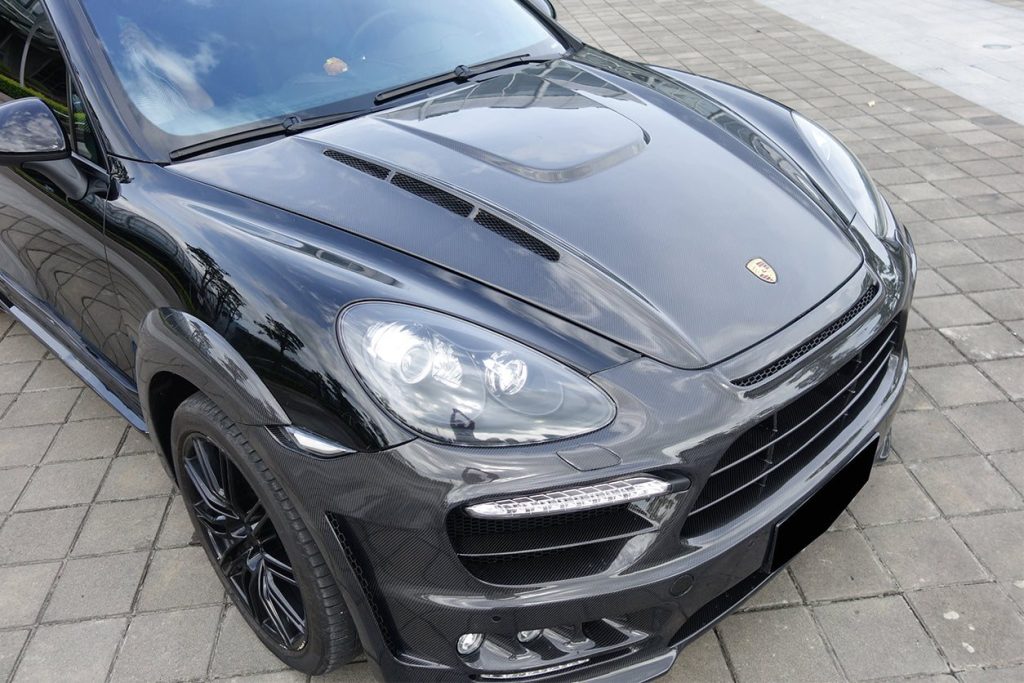 ฝากระโปรงหน้า Carbon Fiber PORSCHE Cayenne 958 (HM)