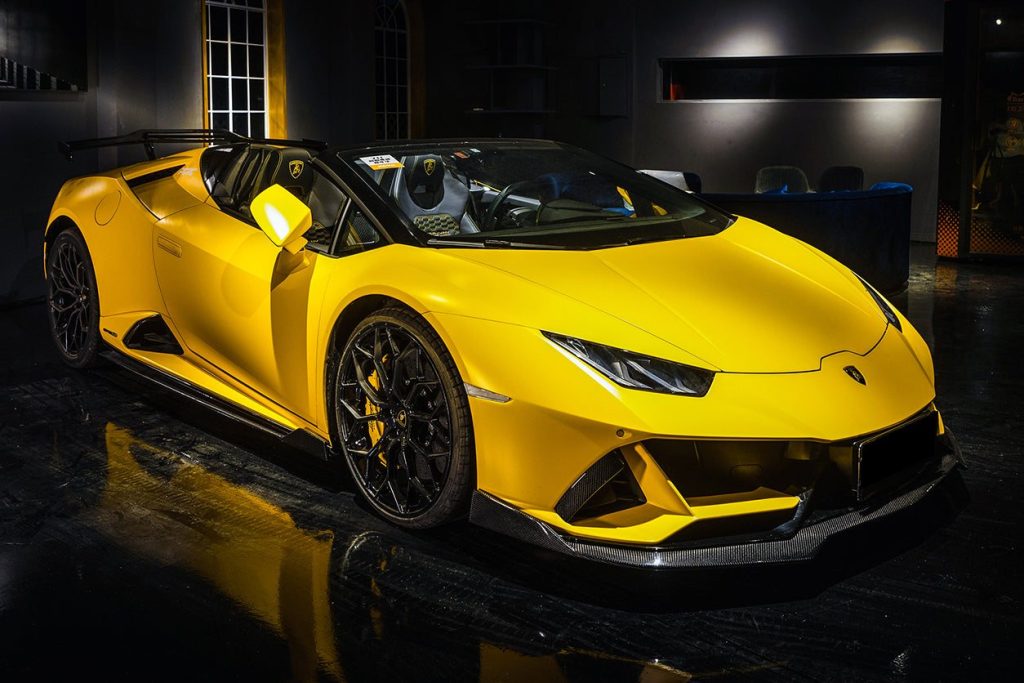 ลิ้นหน้า Autoclave Carbon Fiber LAMBORGHINI Huracan EVO ทรง DarwinPRO