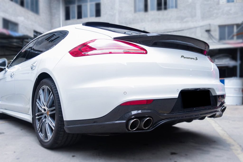 ดิฟฟิวเซอร์ท้าย Carbon Fiber PORSCHE Panamera 970.2 (GMT)