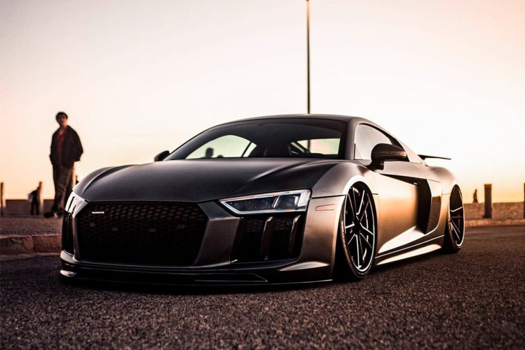 ลิ้นหน้า Carbon Fiber AUDI R8 GEN2 Coupe ทรง Carbonado