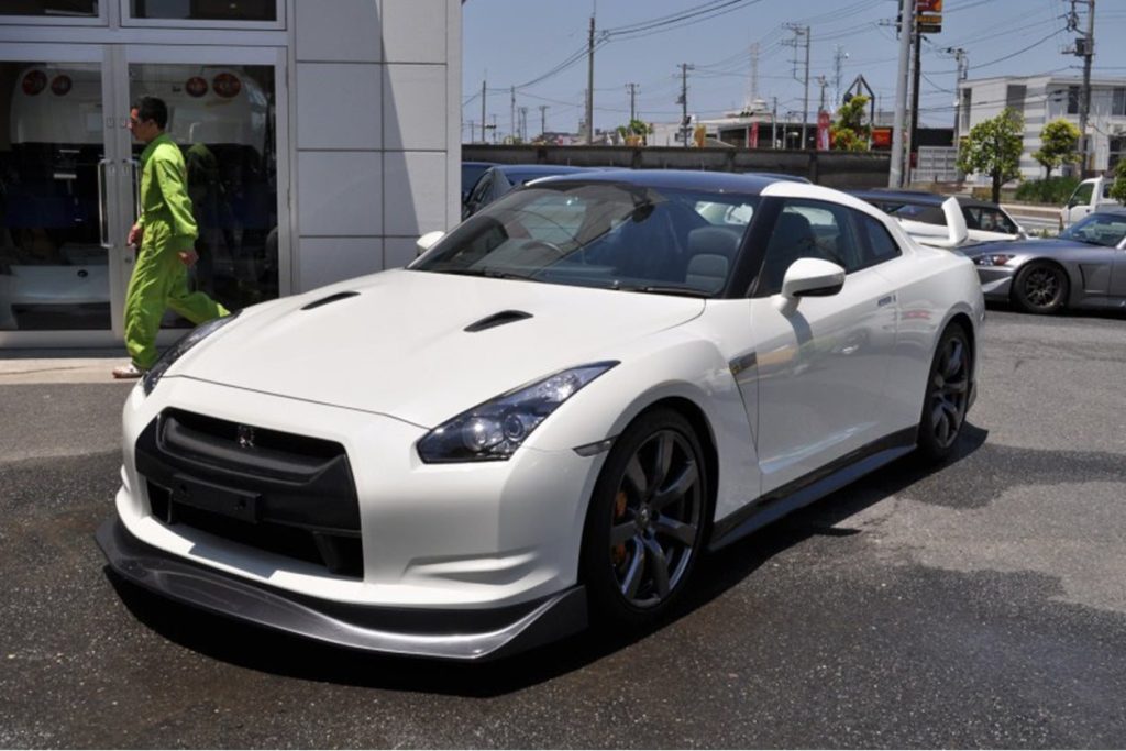 ลิ้นหน้า Carbon Fiber Nissan GT-R R35 2008-2011 (CBA AMS)