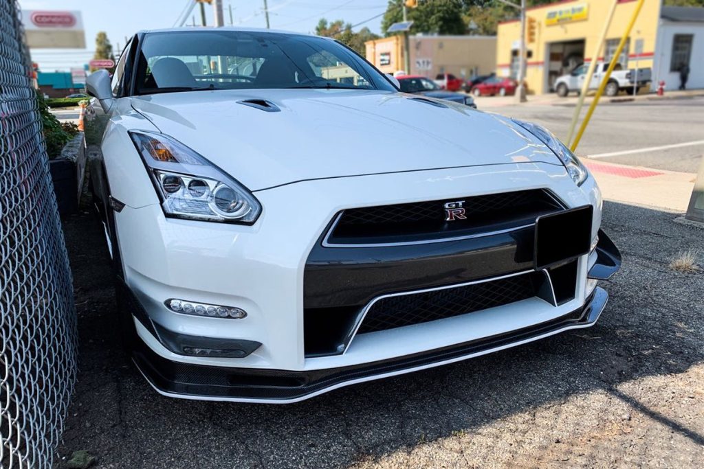 คาร์นาด Carbon Fiber Nissan GT-R R35 2012-2016 (DBA Mines)