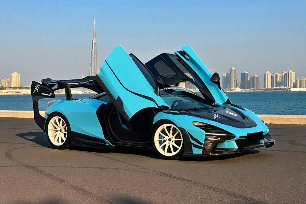 ชิ้นส่วนตกแต่ง Carbon Fiber McLaren 720S