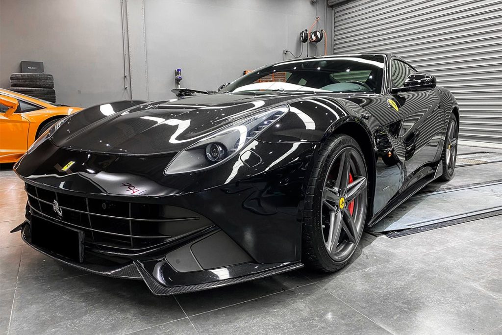ลิ้นหน้า Carbon Fiber Ferrari F12 Berlinetta ทรง Carbonado 2012-2017