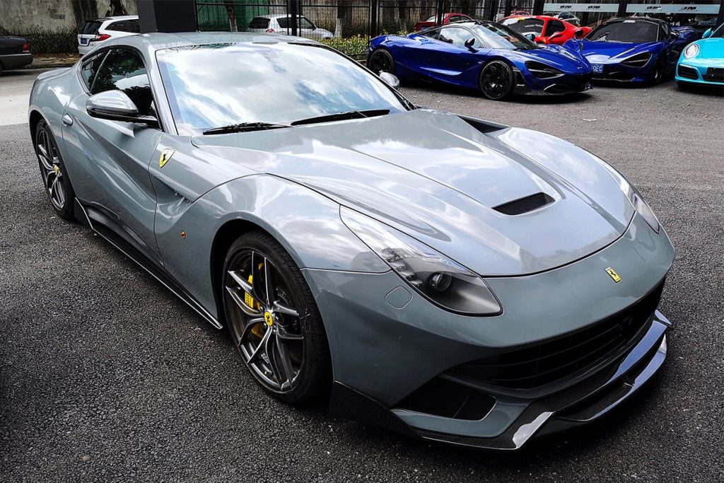 สเกิร์ตข้าง Carbon Fiber Ferrari F12 Berlinetta ทรง Carbonado