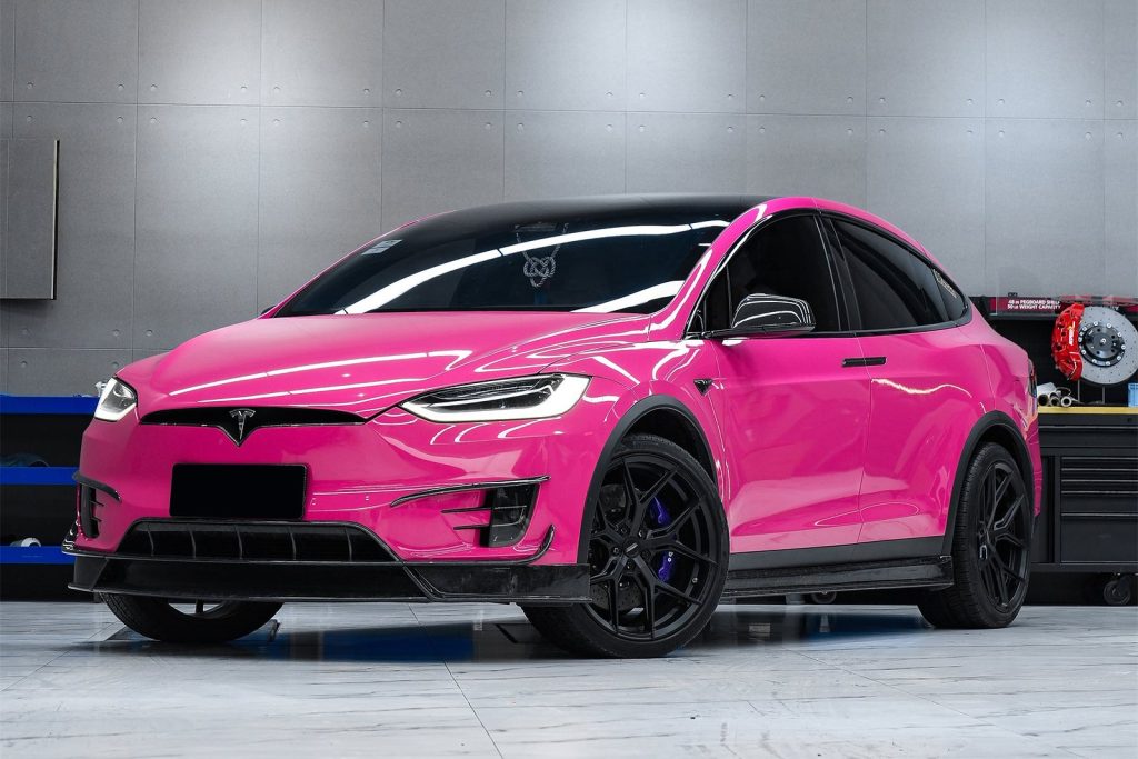 ชุดแต่ง Tesla