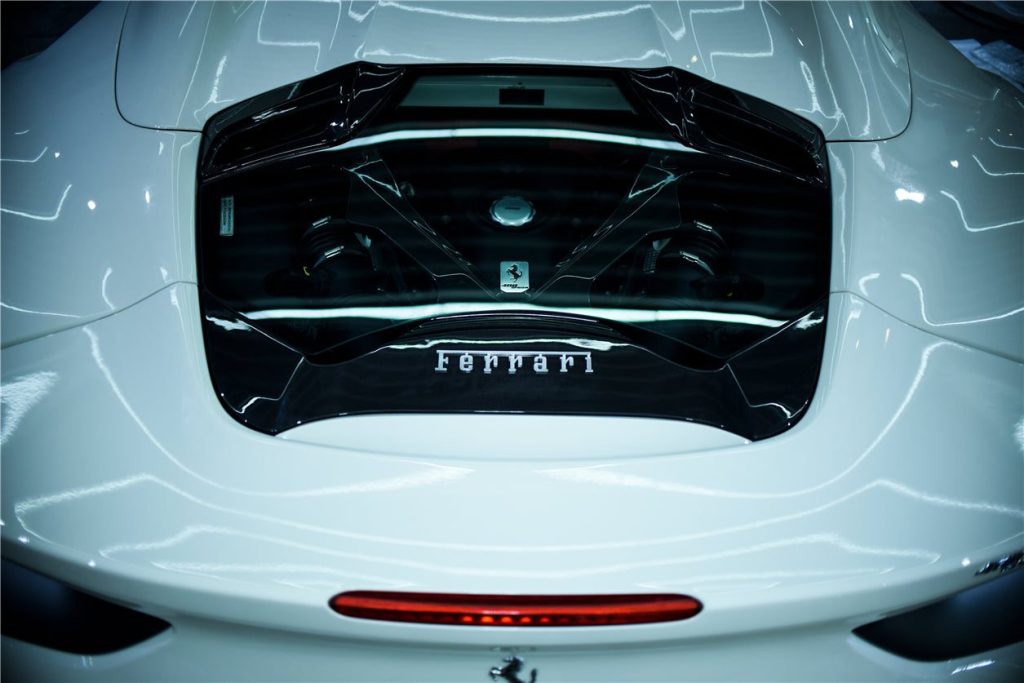 ฝากระโปรงหน้า Autoclave Carbon Fiber Ferrari 488 Pista ทรง Carbonado
