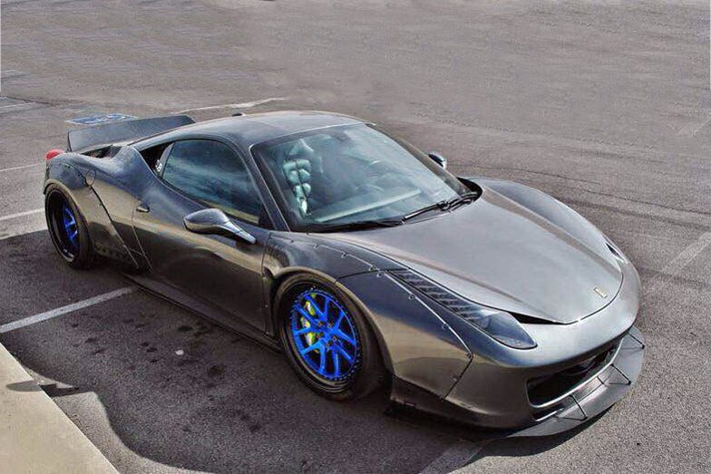 ชุดแต่ง Ferrari