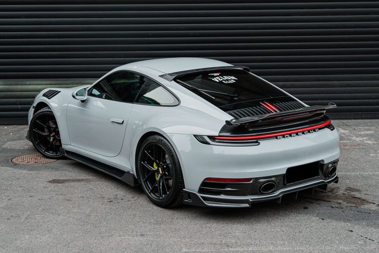 สปอยเลอร์หลังคา Carbon Fiber PORSCHE 911 992.1 ทรง DarwinPRO (BKSS)