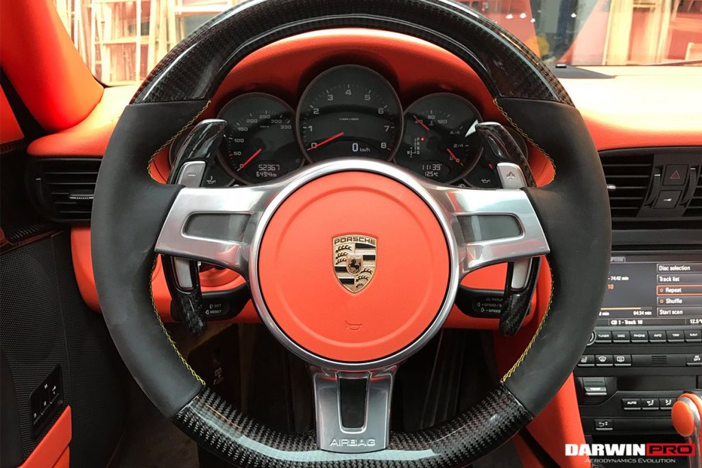 ชิ้นส่วนตกแต่งภายใน Autoclave Carbon Fiber PORSCHE 911 997.1 ทรง DarwinPRO