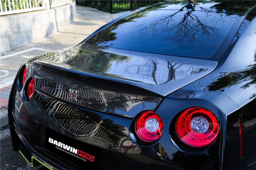 ฝากระโปรงหลัง Carbon Fiber Nissan GT-R R35 2023-2025 (R35 DLK)