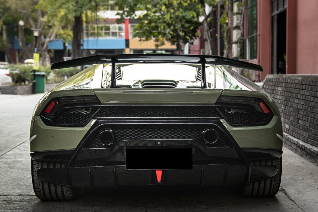 กันชนหลัง Carbon Fiber LAMBORGHINI Huracan LP580 ทรง DarwinPRO (Performante)