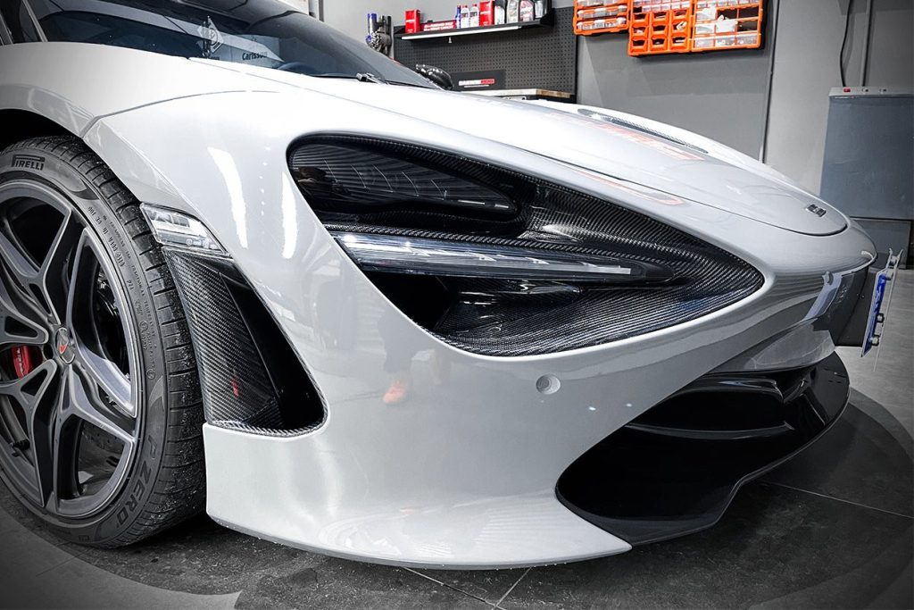 กันชนหน้า Carbon Fiber McLaren 720S