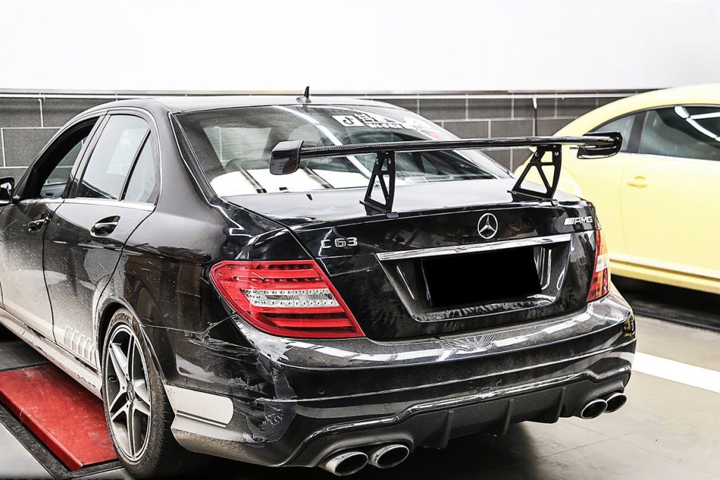 สปอยเลอร์ท้าย Carbon Fiber MERCEDES BENZ C-Class W204 (Sedan BKSS)