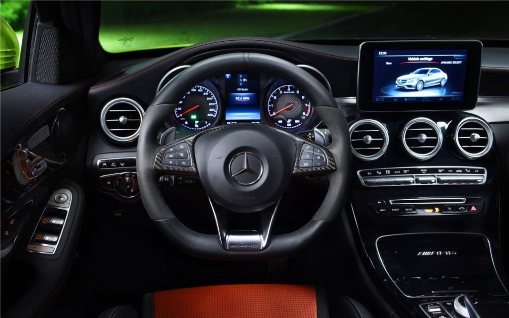 ชิ้นส่วนตกแต่งภายใน Dry Carbon MERCEDES BENZ C-Class W205