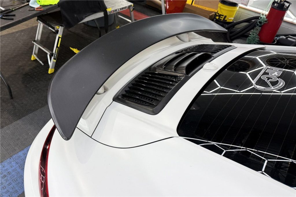 ฝากระโปรงหน้า Carbon Fiber PORSCHE 911 991.2 Turbo