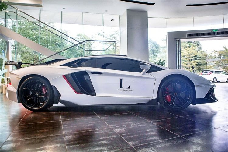 สเกิร์ตข้าง Carbon Fiber LAMBORGHINI Aventador LP700 Coupe (Roadster BKSS)