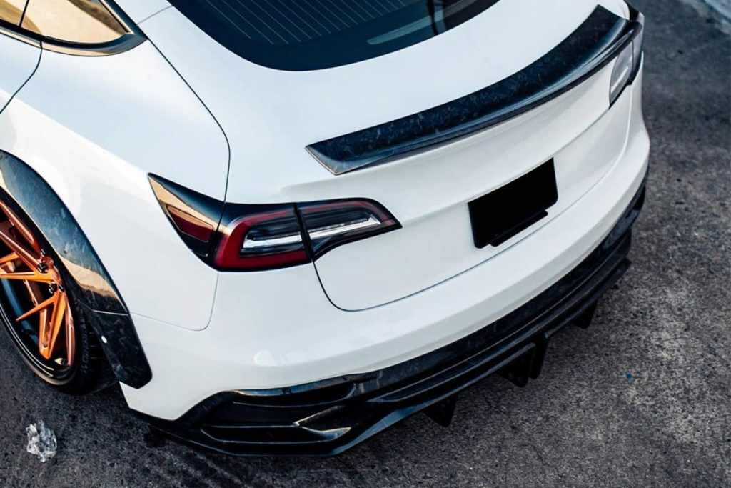 สปอยเลอร์ท้าย Carbon Fiber Tesla Model 3 2017-2023